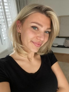 Viviane G Au Pair Professional