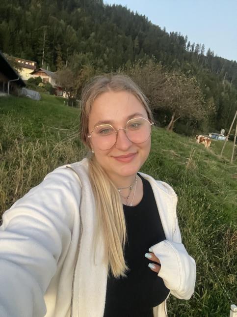 Lisa-Katharina L